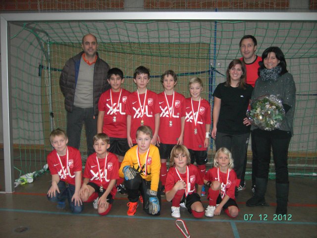 E1 2012-Trikotspende